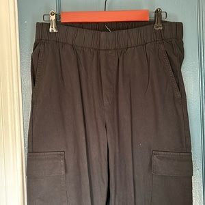 Gap mid-rise twill cargo pants